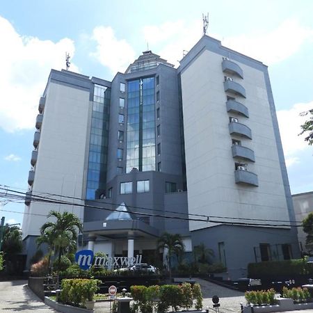 Maxwell Hotel Джакарта Екстериор снимка