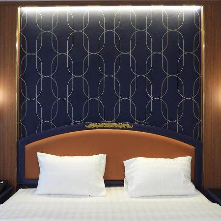 Maxwell Hotel Джакарта Екстериор снимка