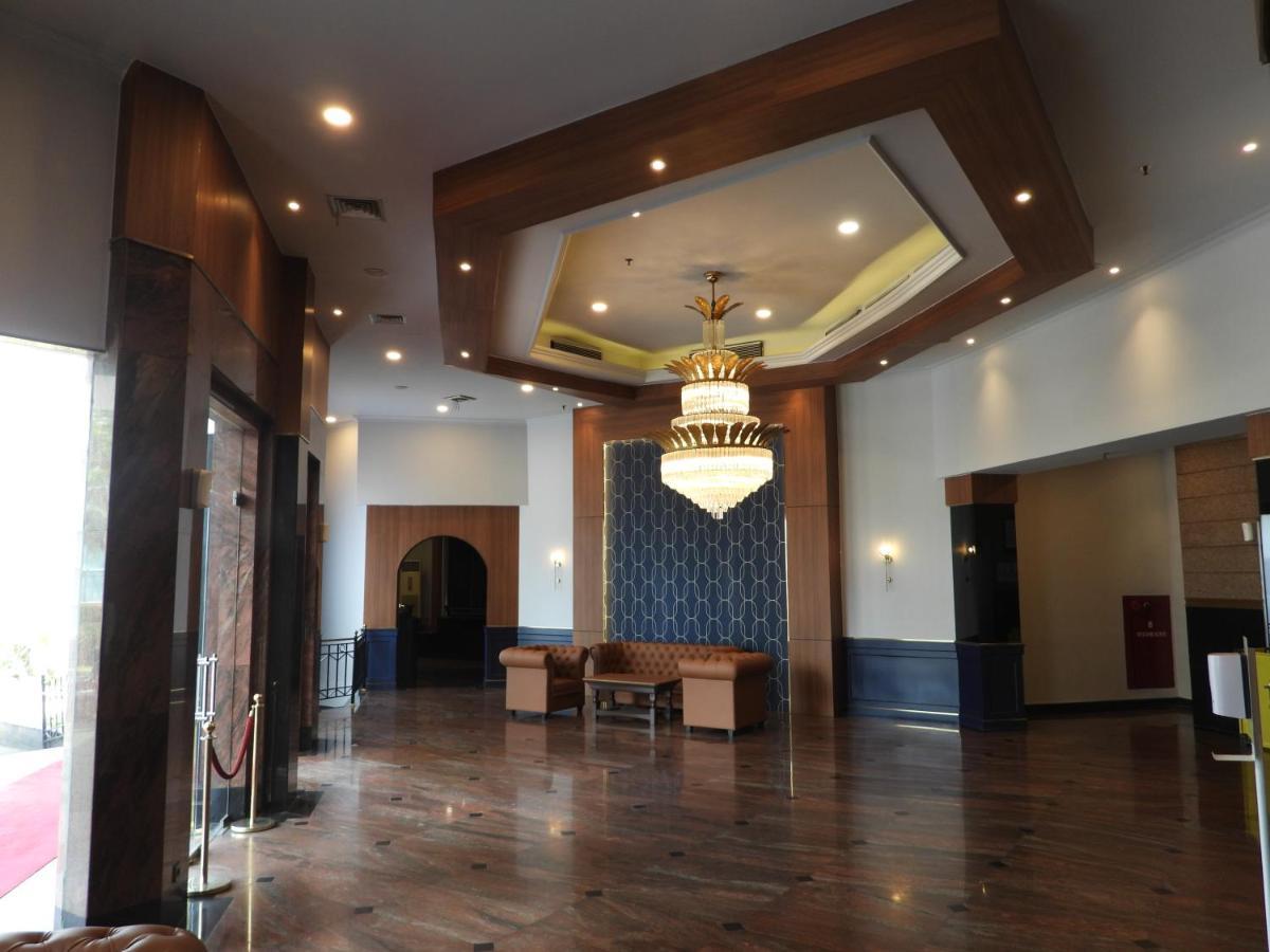 Maxwell Hotel Джакарта Екстериор снимка