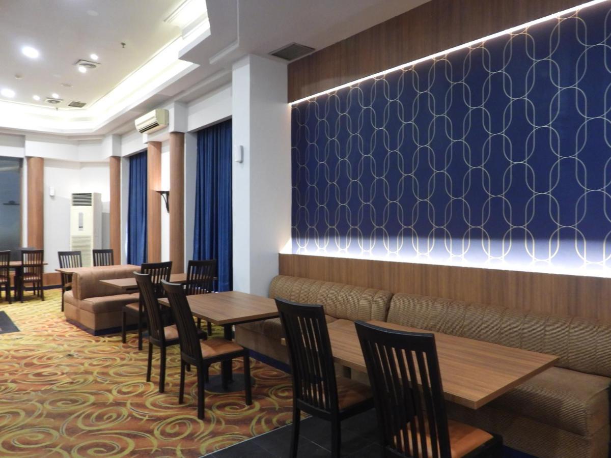 Maxwell Hotel Джакарта Екстериор снимка
