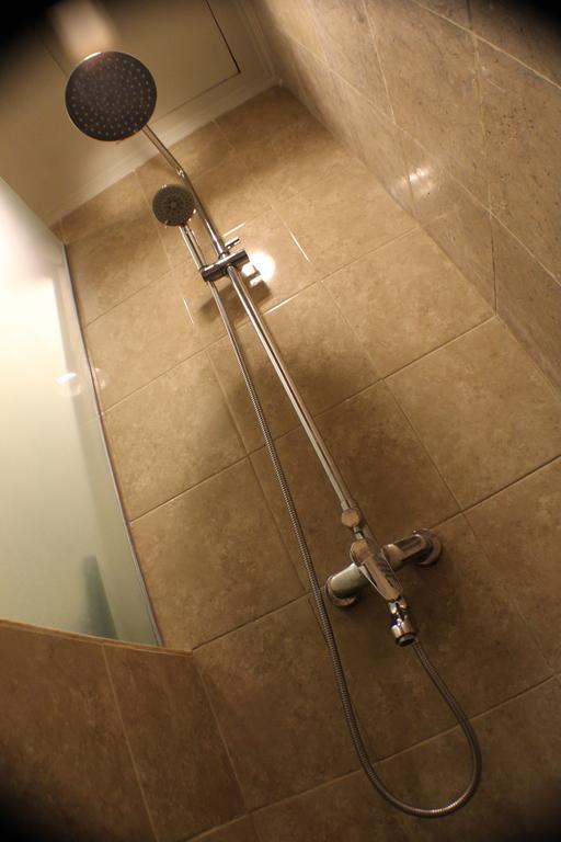 Maxwell Hotel Джакарта Екстериор снимка
