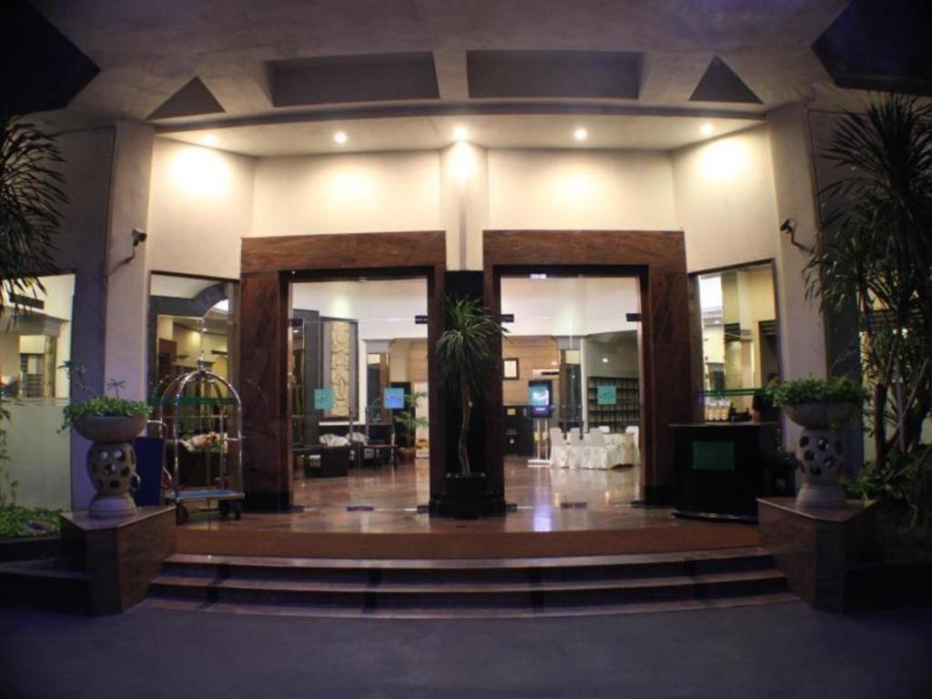 Maxwell Hotel Джакарта Екстериор снимка