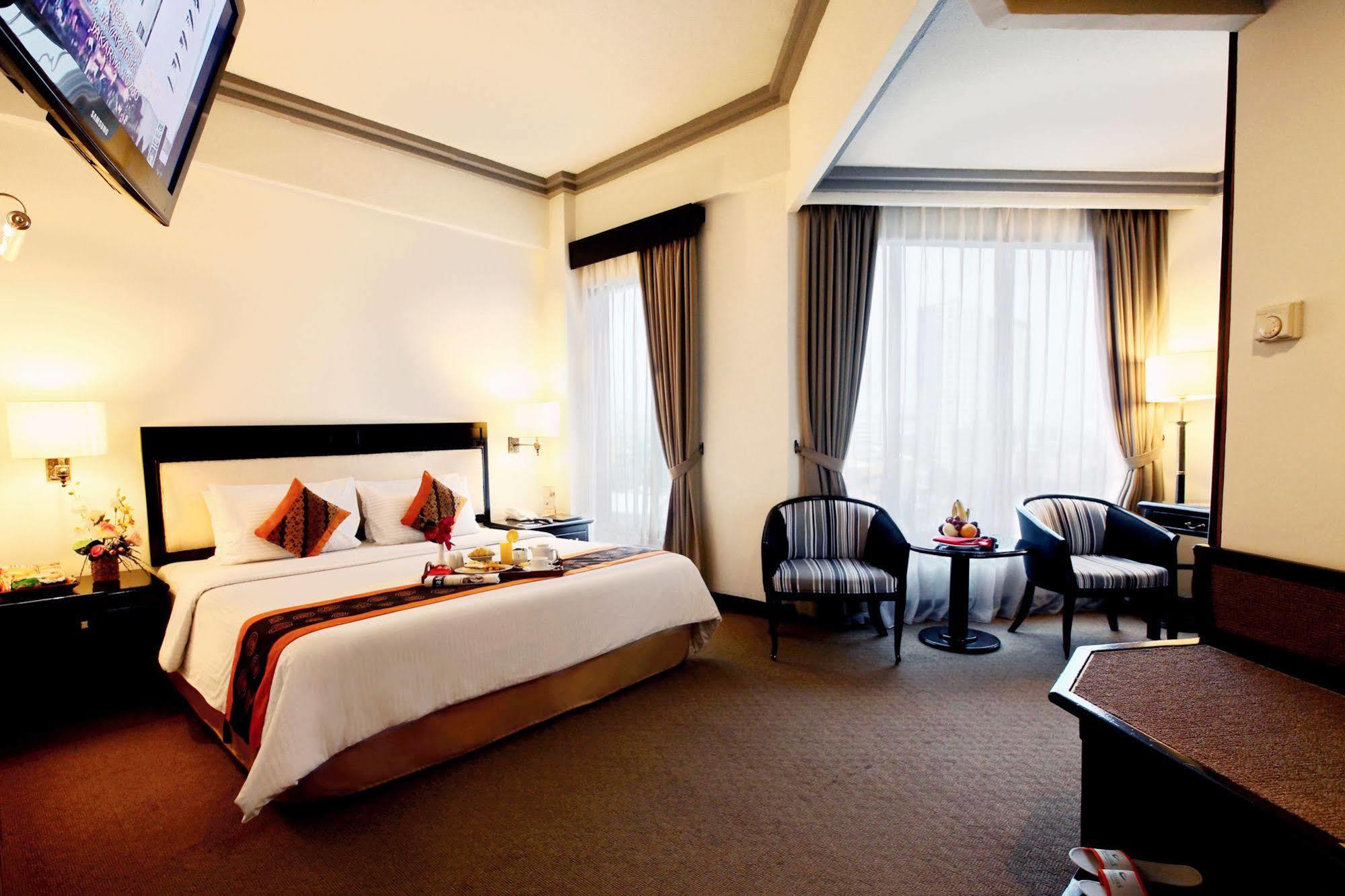 Maxwell Hotel Джакарта Екстериор снимка